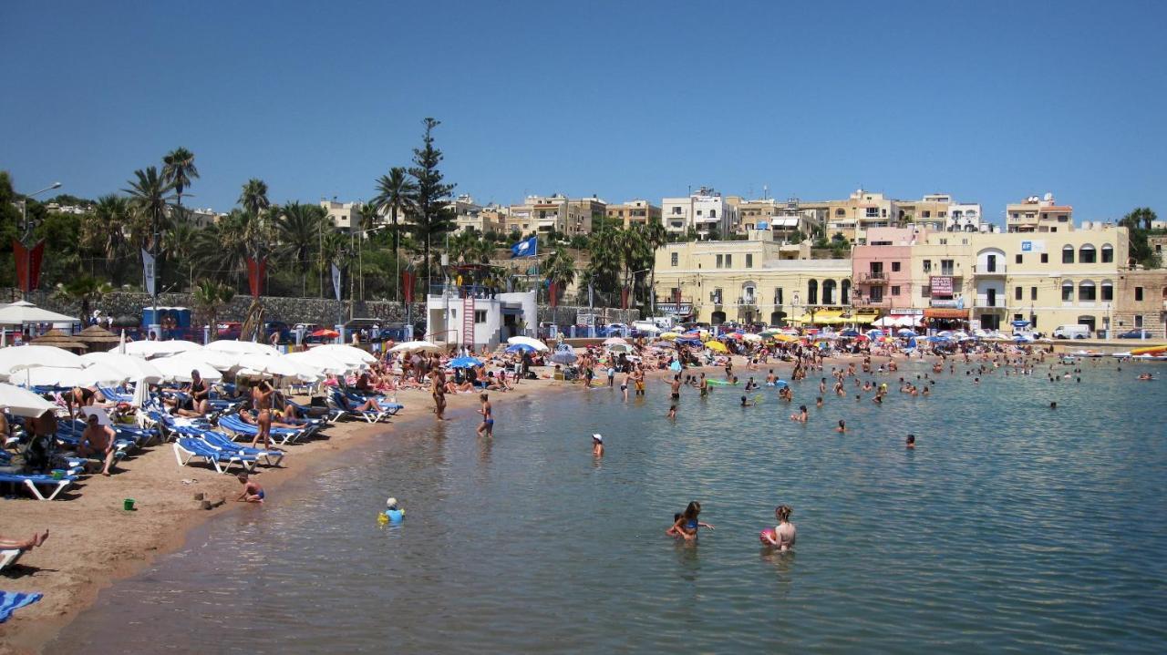 Deluxe Apartment Steps To St George'S Bay Saint Julian's エクステリア 写真